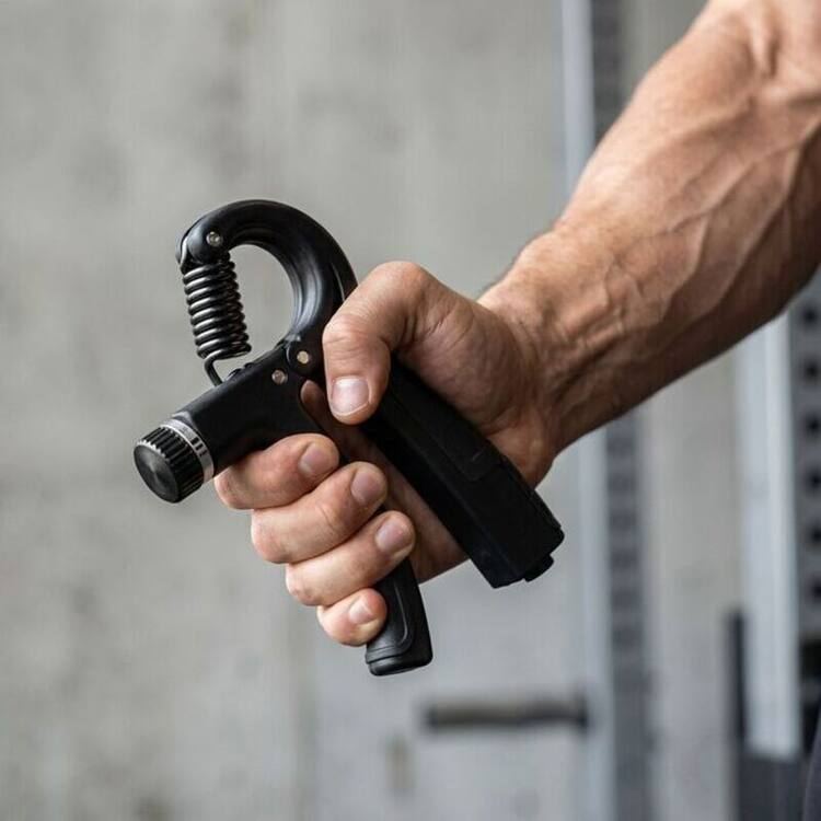 Hand Gripper in use